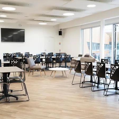 La Résidence Du Parc D'olhain Hotel *